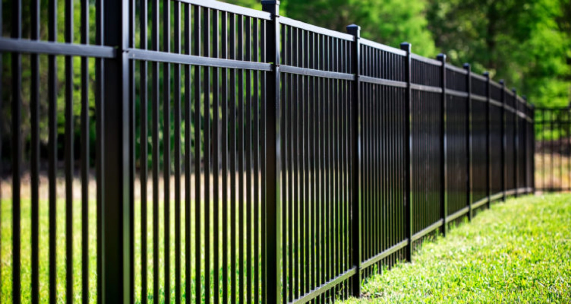 Aluminum Fence Installers